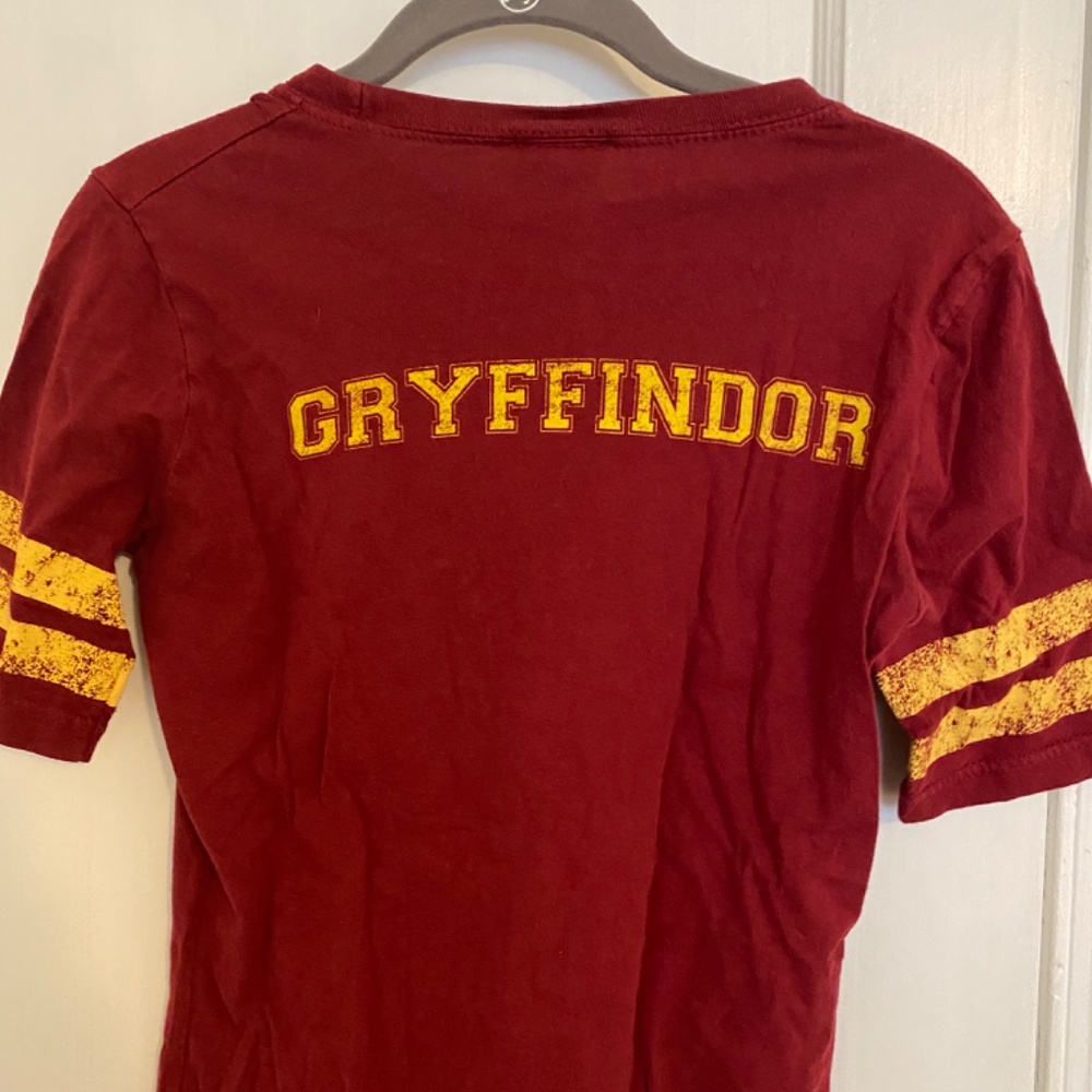 Harry Potter Gryffindor T-shirt - Picture 3 of 3